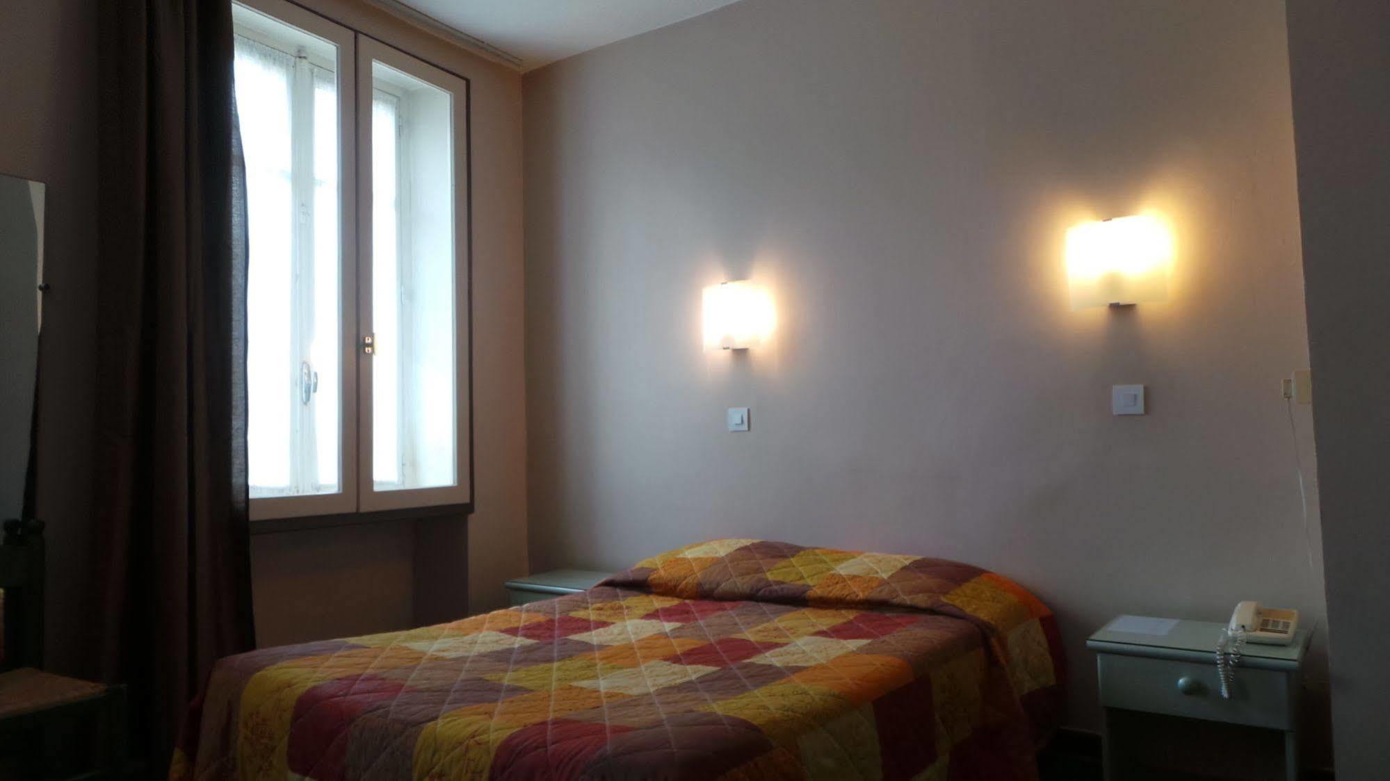 Logis Hotel Saint Jacques Valence  Kültér fotó